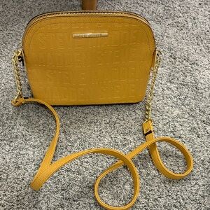Steve Madden Mustard Crossbody Bag with Gold Chain